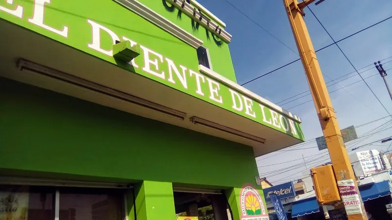 Interior de tienda naturista Tienda Naturista El Diente de León en Mazatlán