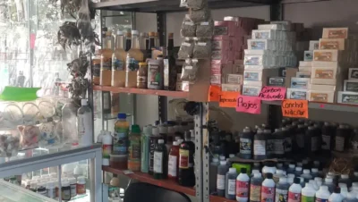 Interior de tienda naturista Tienda naturista El Huichol en Guadalajara