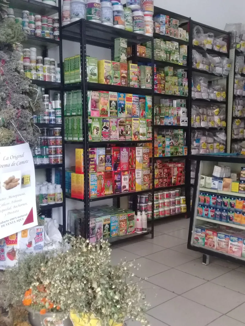 Interior de tienda naturista Tienda naturista El Huichol en Guadalajara