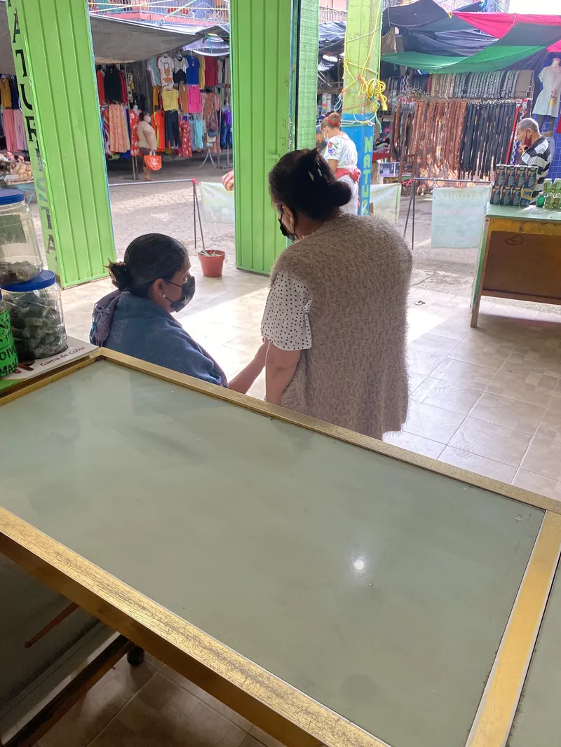 Interior de tienda naturista Tienda naturista 