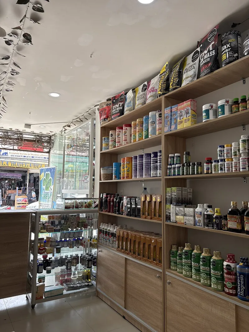 Interior de tienda naturista Tienda Naturista El Trébol en Pitalito