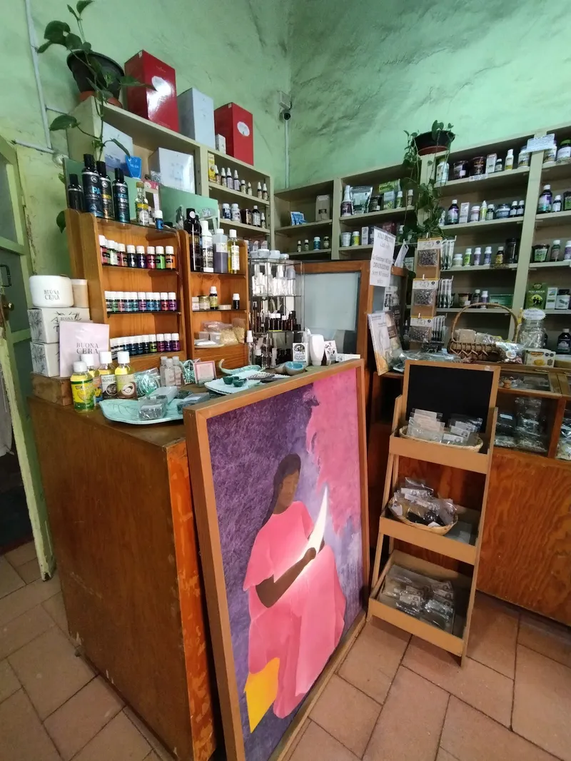 Interior de tienda naturista Tienda Naturista Génesis en San Miguel de Allende