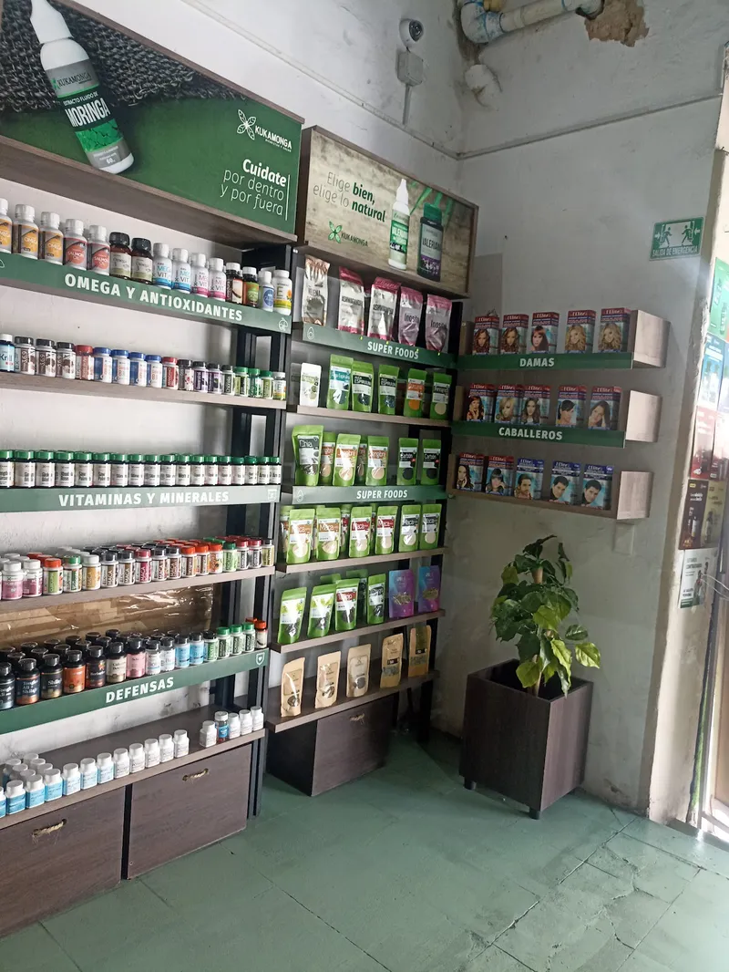 Interior de tienda naturista Tienda Naturista Kukamonga Gonzalez Ortega en Guadalajara