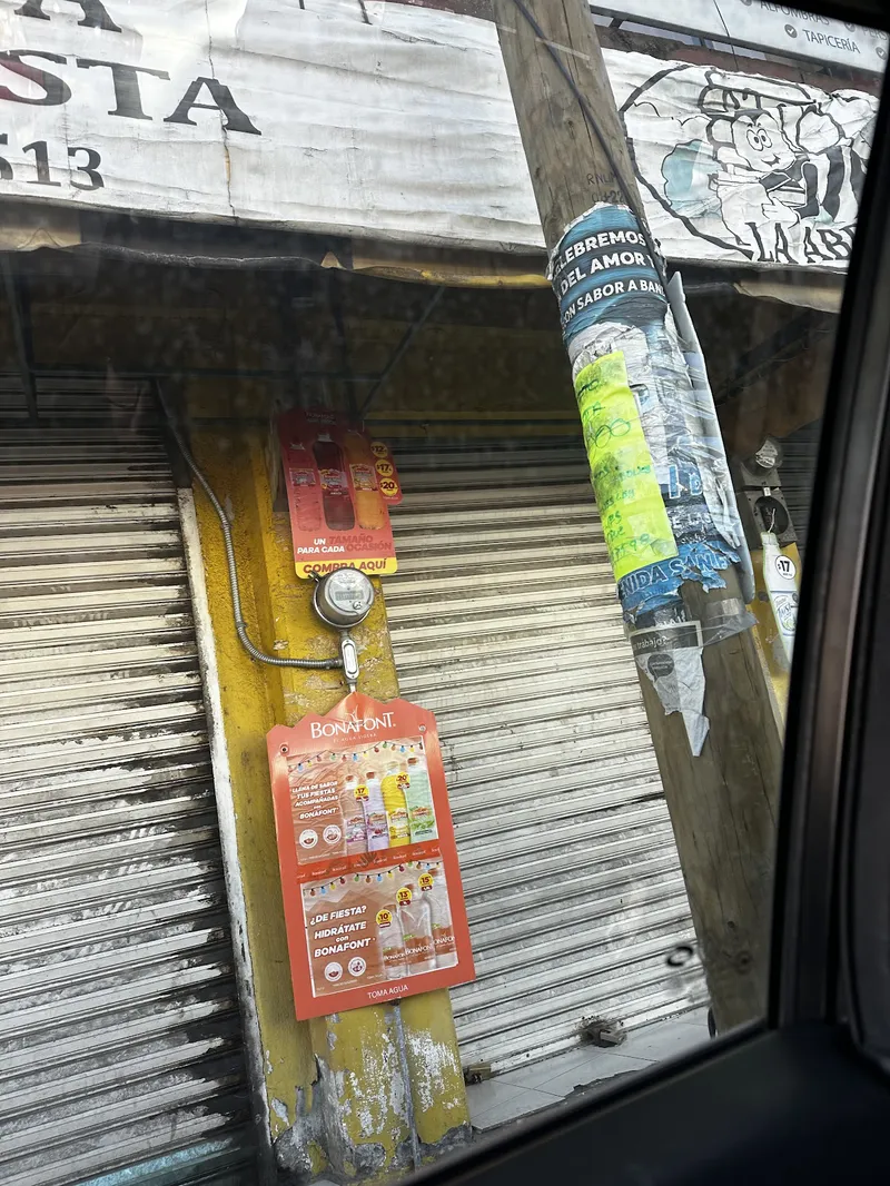 Interior de tienda naturista Tienda Naturista 