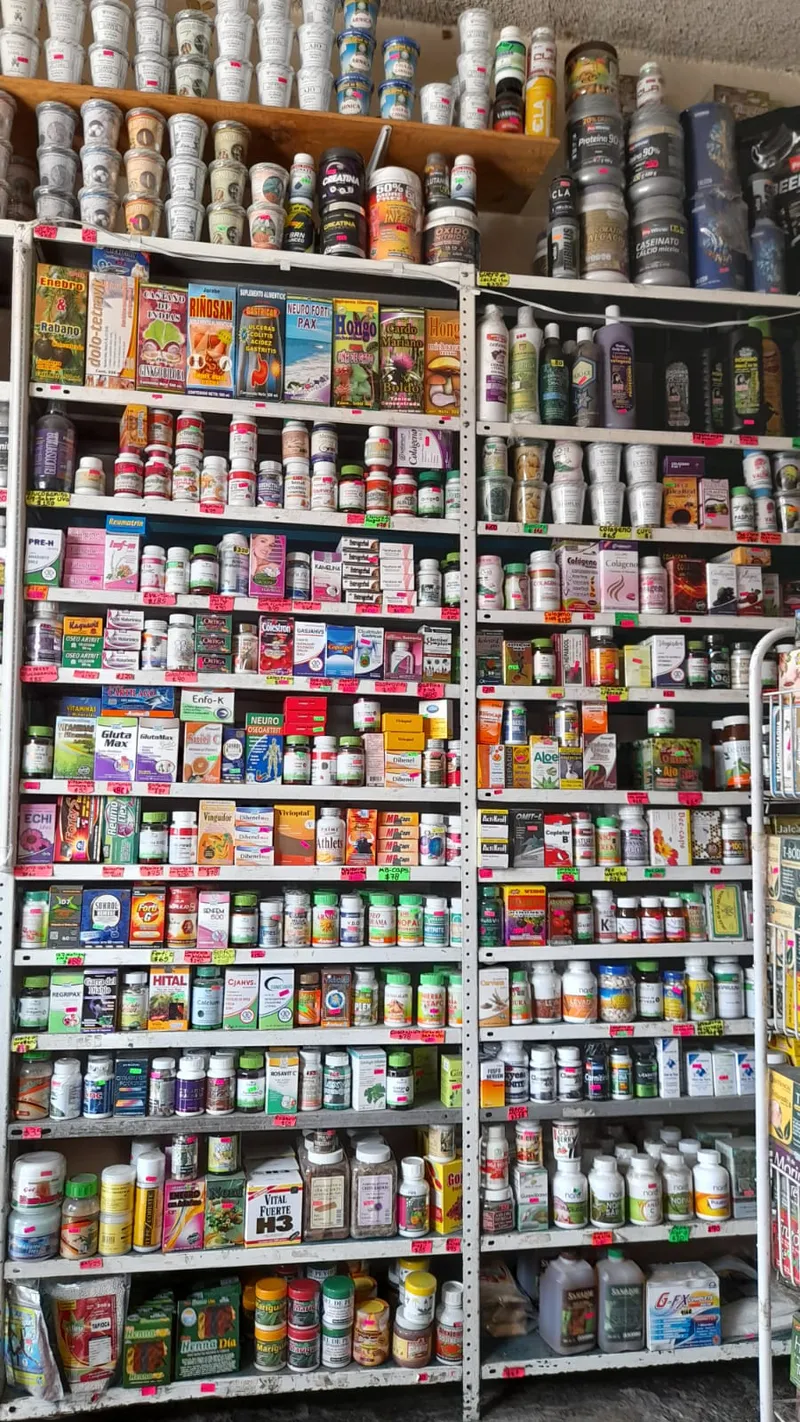 Interior de tienda naturista Tienda naturista La Pastora en Ciudad de México