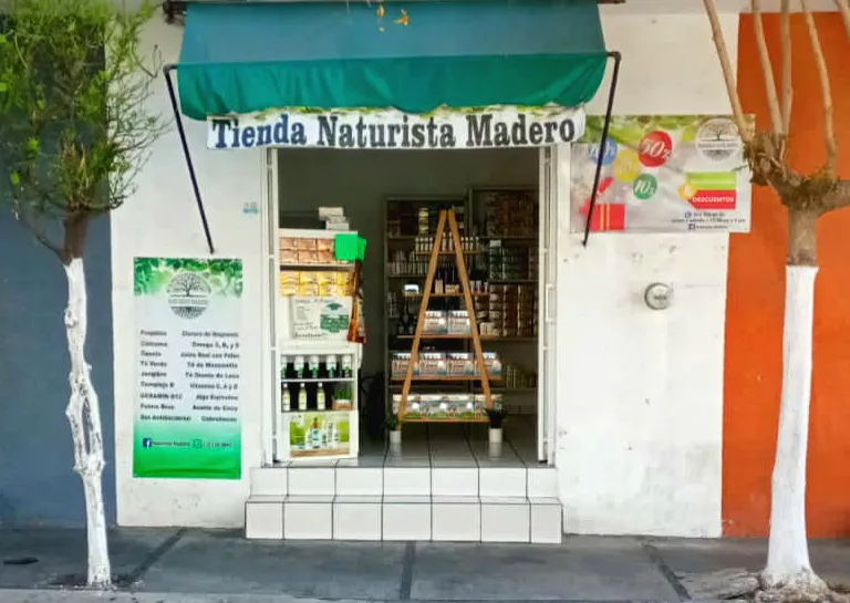 Interior de tienda naturista Tienda Naturista Madero en Colima