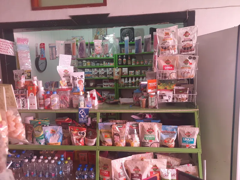 Interior de tienda naturista Tienda Naturista NATURE