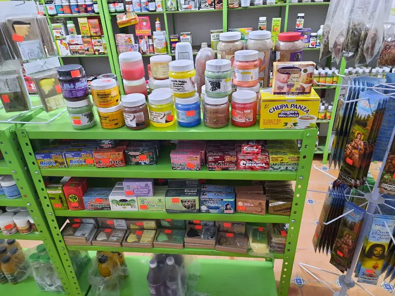 Interior de tienda naturista Tienda Naturista NATURE