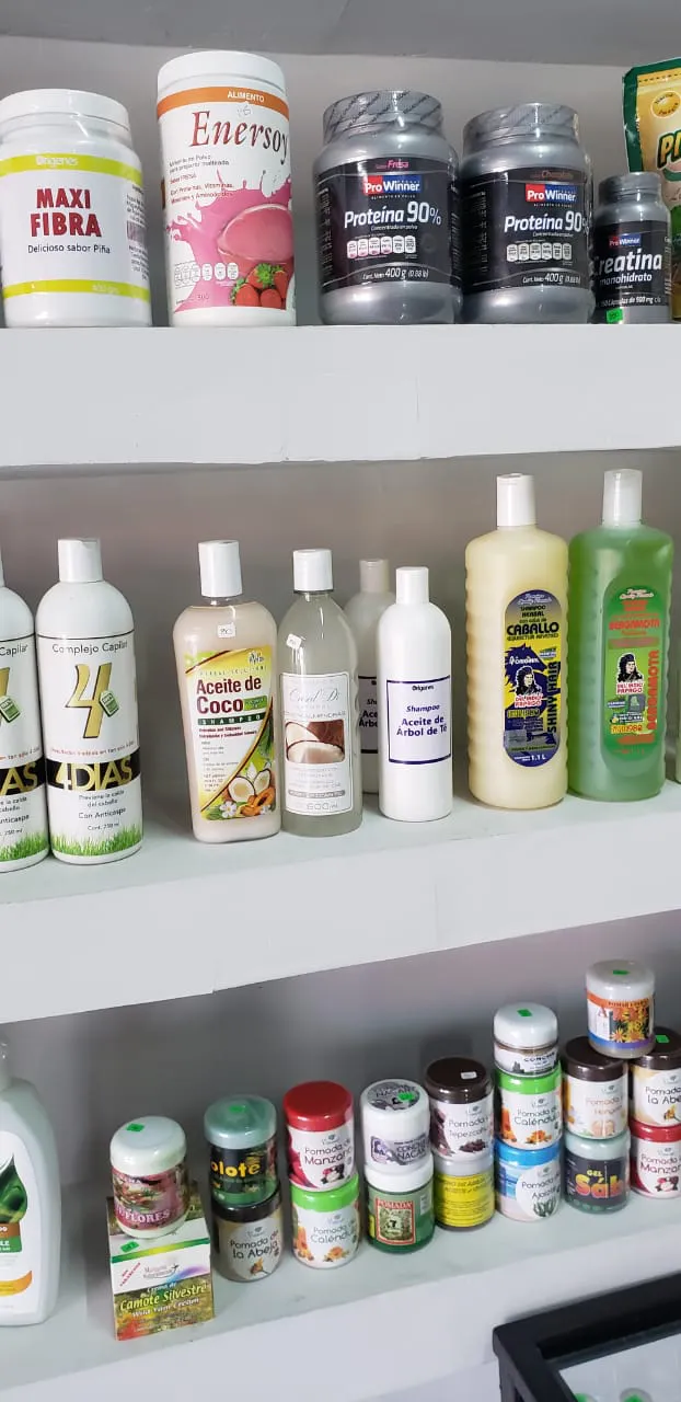 Interior de tienda naturista Tienda Naturista Origenes Cumbres en Chihuahua