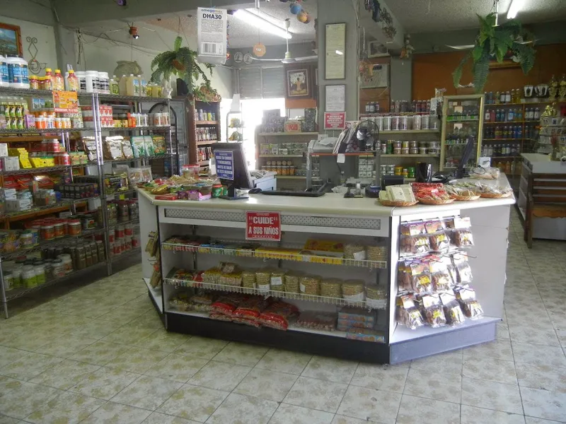 Interior de tienda naturista Tonantzin Todo Natural Matriz Bravo en La Paz