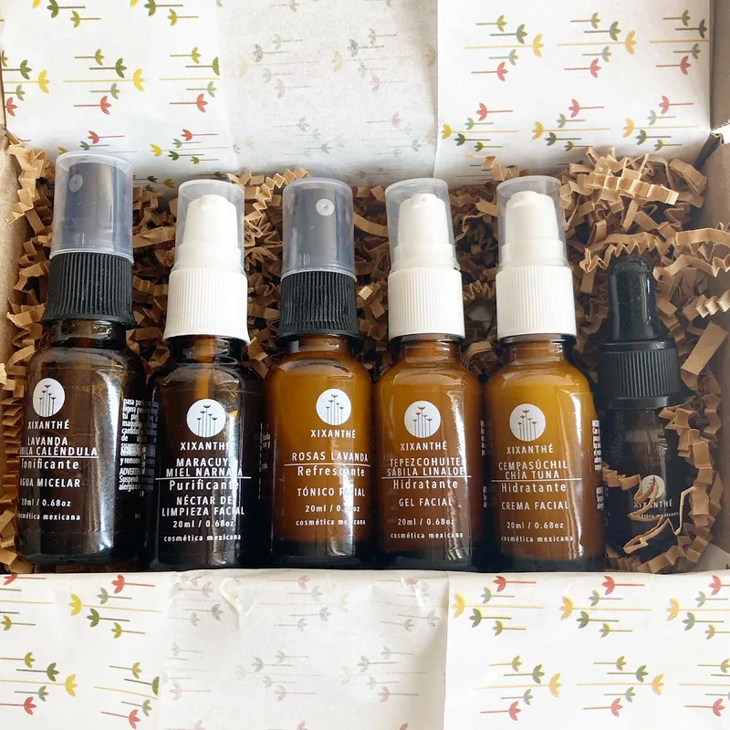 Interior de tienda naturista XIXANTHÉ COSMÉTICA MEXICANA en Guadalajara