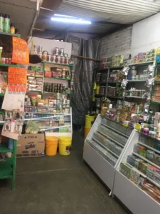 Interior de tienda naturista Yerberia y tienda naturista la sierra en Silao de la Victoria